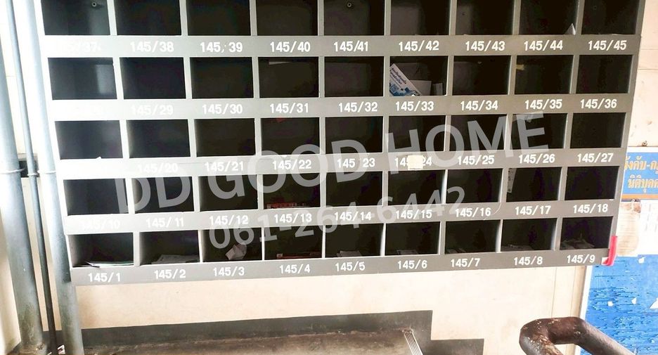 For sale 1 bed condo in Mueang Pathum Thani, Pathum Thani