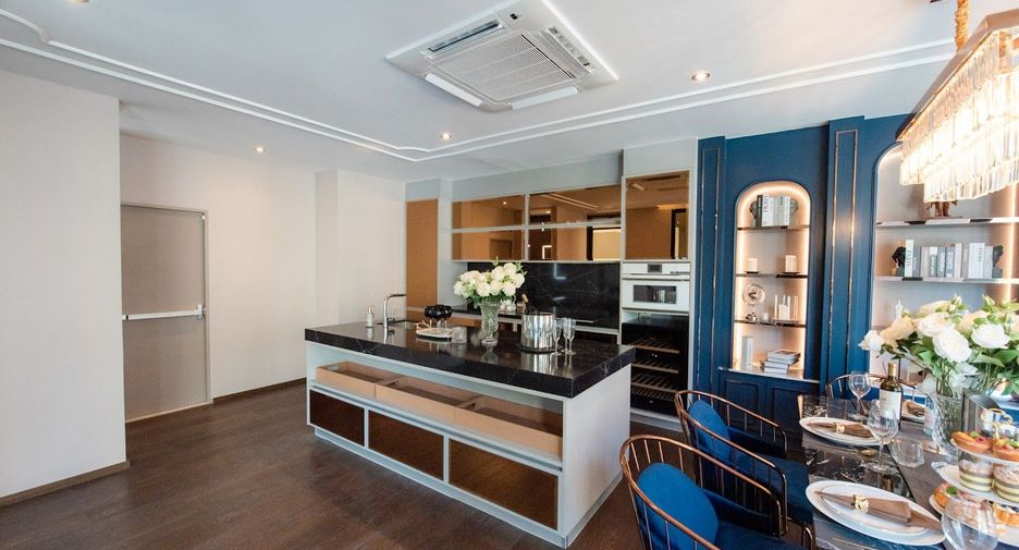 For sale 5 bedrooms house in Prawet, Bangkok