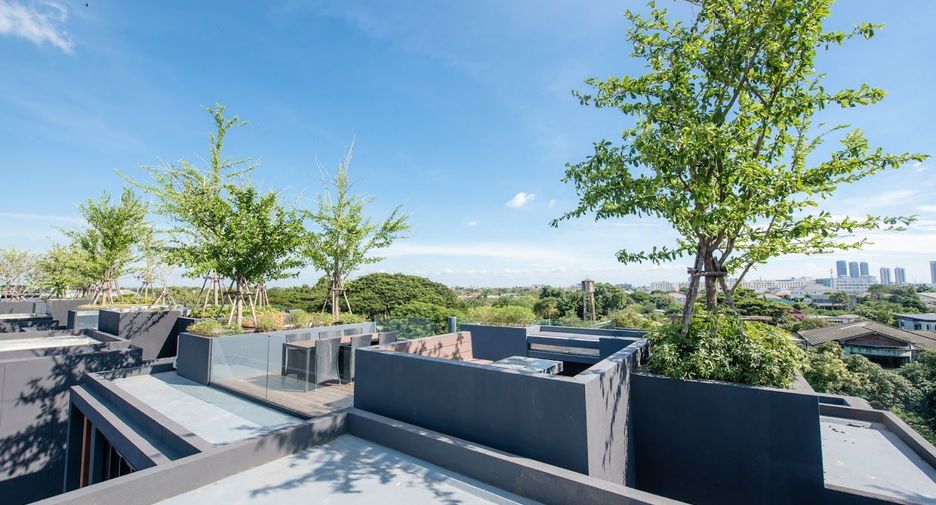 For sale 5 bedrooms house in Prawet, Bangkok