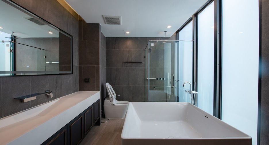 For sale 5 bedrooms house in Prawet, Bangkok