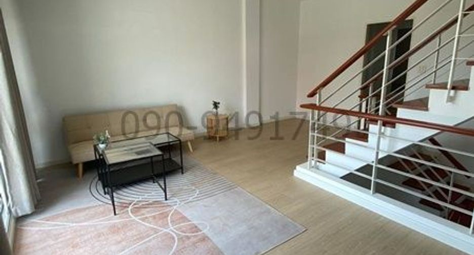 For rent 3 bedrooms townhouse in Suan Luang, Bangkok