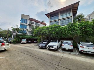 Büro zum Kauf in Wang Thonglang, Bangkok