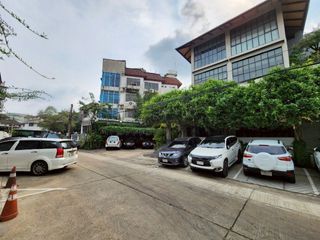 Büro zum Kauf in Wang Thonglang, Bangkok