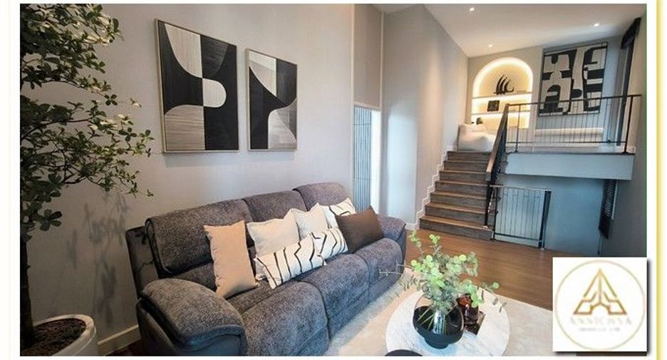 For sale 5 bedrooms house in Mueang Nonthaburi, Nonthaburi