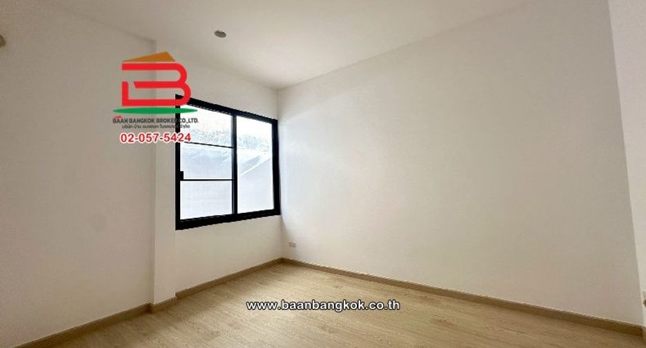 For rent and for sale 3 bedrooms house in Pak Kret, Nonthaburi