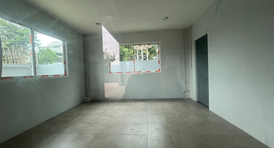 出租 1 卧室 仓库 在 Mueang Pathum Thani, Pathum Thani
