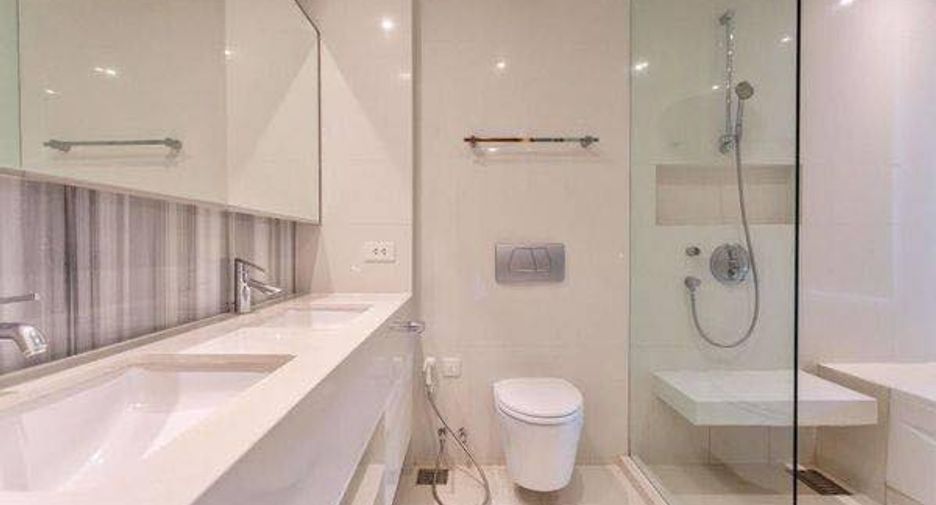 For rent and for sale 2 bedrooms condo in Khlong Toei, Bangkok
