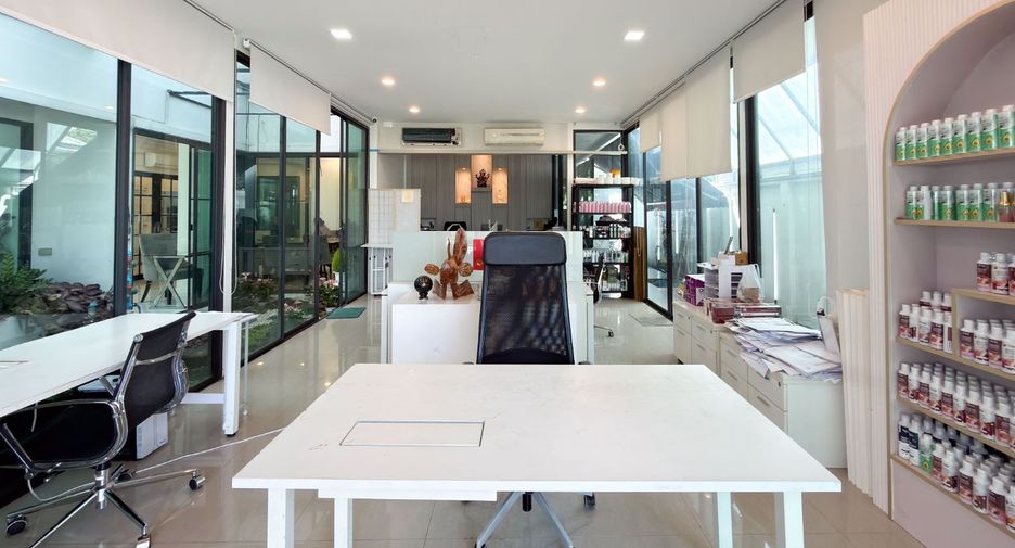 For sale 4 bedrooms office in Mueang Pathum Thani, Pathum Thani