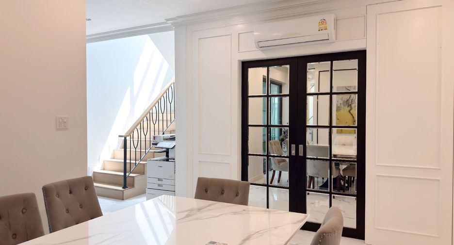 For sale 4 bedrooms office in Mueang Pathum Thani, Pathum Thani