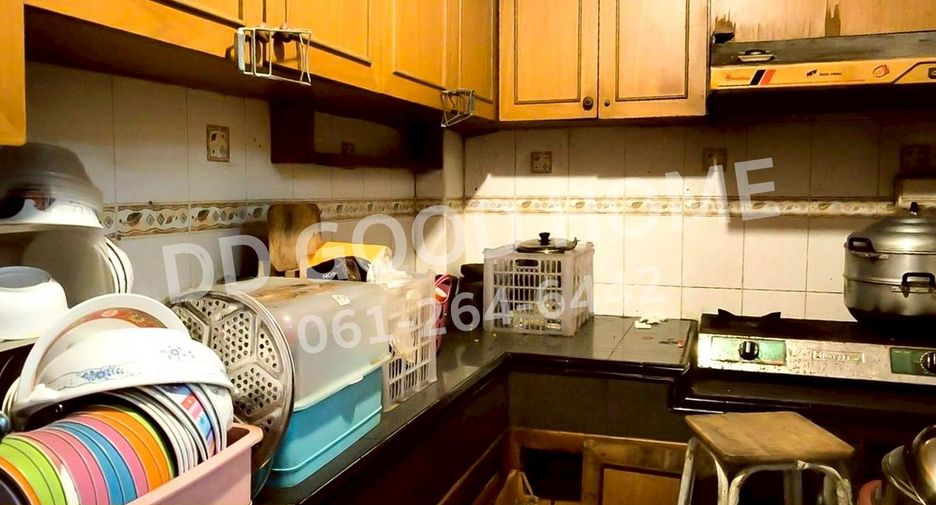 Casa adosada en venta de 2 habitaciones en Bang Pa-in, Phra Nakhon Si Ayutthaya
