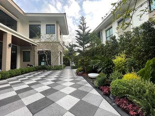For rent 3 bedrooms house in Phasi Charoen, Bangkok
