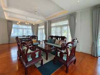 Casa en alquiler de 3 habitaciones en Bang Sao Thong, Samut Prakan