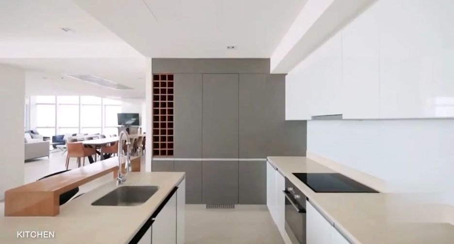 For rent and for sale 3 bedrooms condo in Sathon, Bangkok