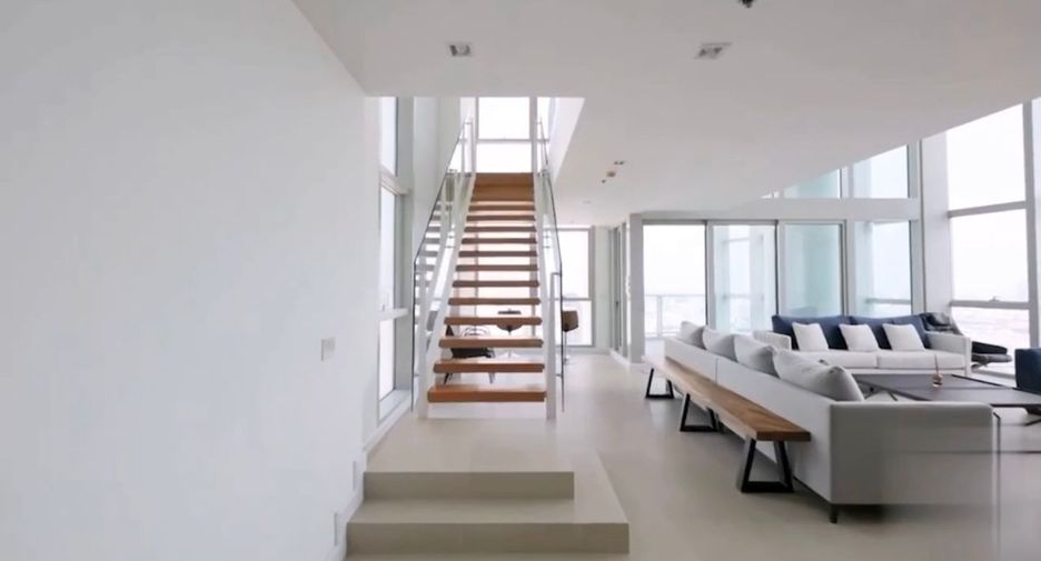 For rent and for sale 3 bedrooms condo in Sathon, Bangkok
