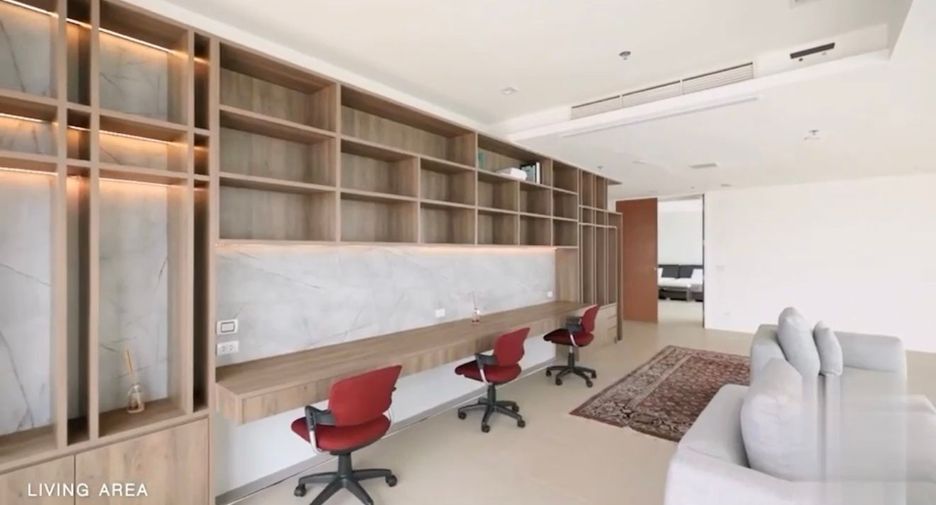 For rent and for sale 3 bedrooms condo in Sathon, Bangkok