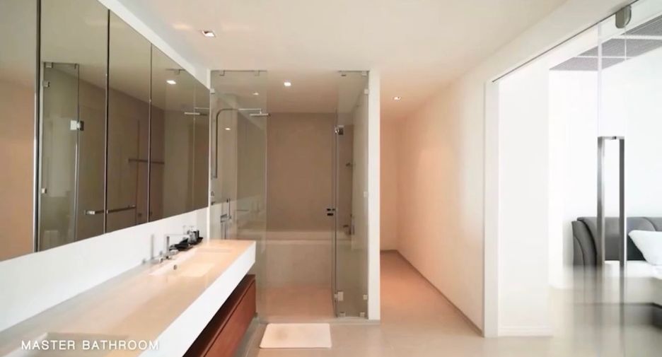 For rent and for sale 3 bedrooms condo in Sathon, Bangkok