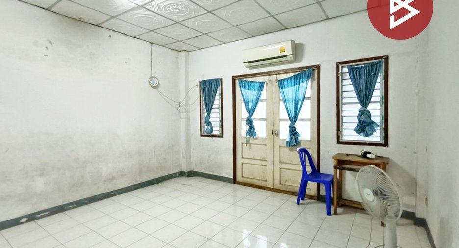 出售 2 卧室 联排别墅 在 Mueang Samut Songkhram, Samut Songkhram