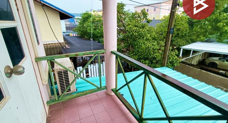出售 2 卧室 联排别墅 在 Mueang Samut Songkhram, Samut Songkhram