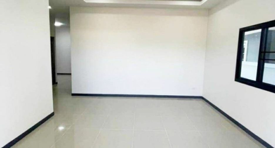 Продажа 3 спальни дом в Mueang Nakhon Sawan, Накхонсаван