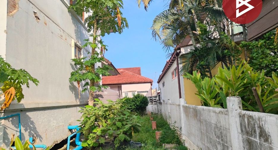 For sale 6 bedrooms house in Bang Bo, Samut Prakan