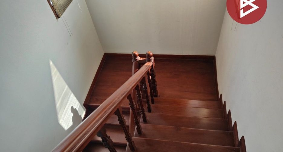 For sale 6 bedrooms house in Bang Bo, Samut Prakan