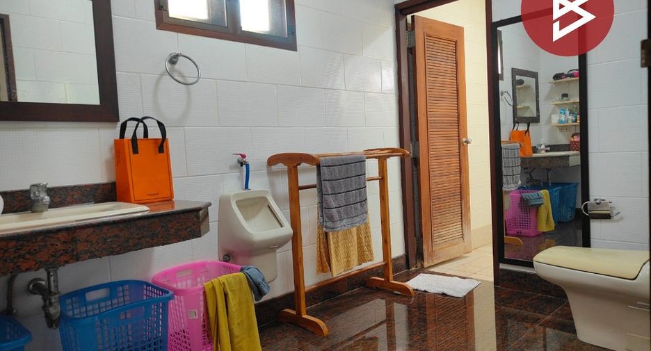 For sale 6 bedrooms house in Bang Bo, Samut Prakan