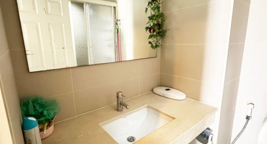Wohnung zum Kauf mit 1 Zimmer in Bang Phlat, Bangkok