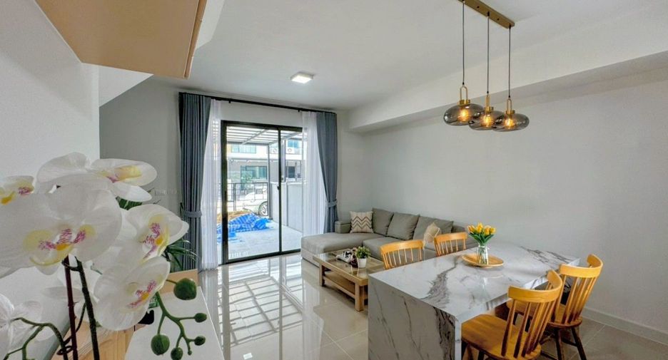 出租 3 卧室 联排别墅 在 Bang Phli, Samut Prakan