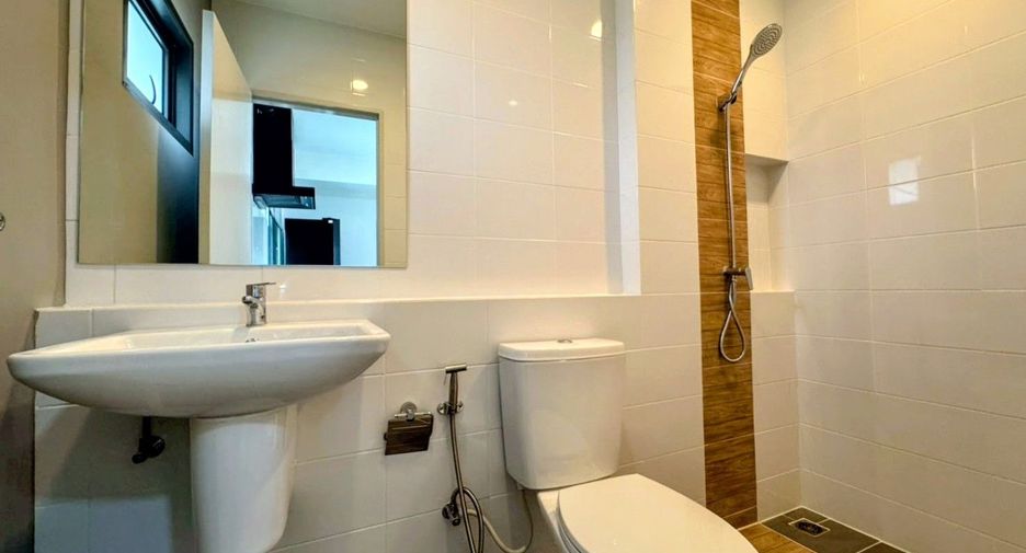出租 3 卧室 联排别墅 在 Bang Phli, Samut Prakan