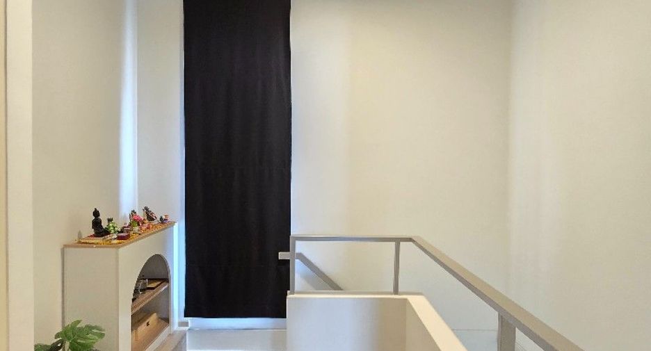 For sale studio house in Khlong Sam Wa, Bangkok