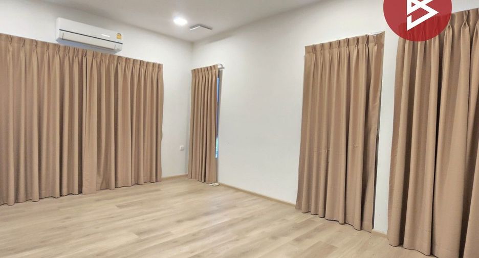 For sale studio house in Khlong Sam Wa, Bangkok