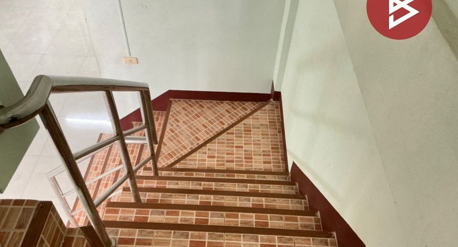 For sale 3 bedrooms townhouse in Mueang Uttaradit, Uttaradit