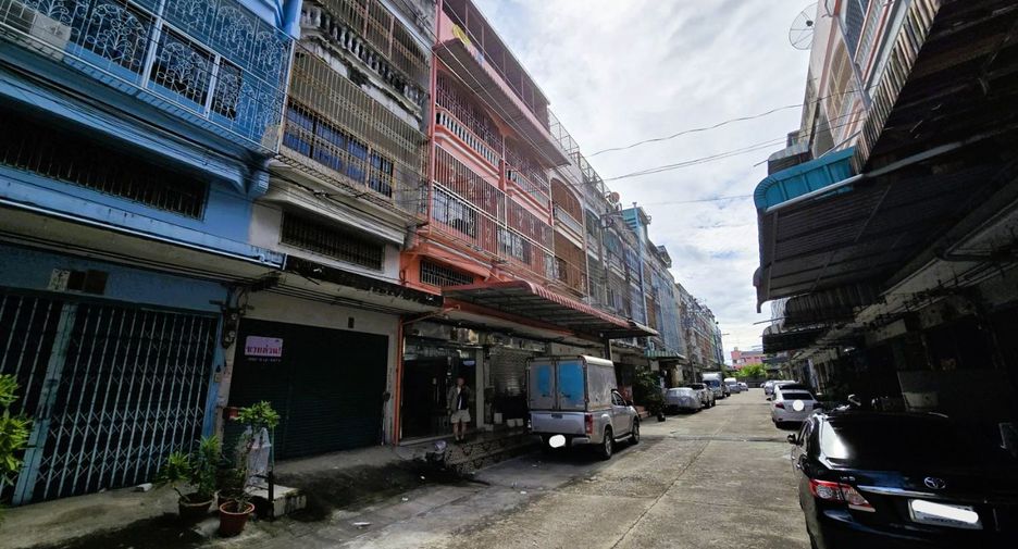 出售 公寓 联排别墅 在 Bang Khae, 曼谷