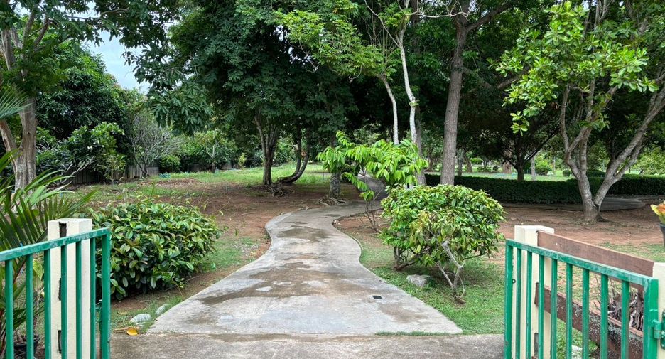 For rent 2 bedrooms house in Klaeng, Rayong