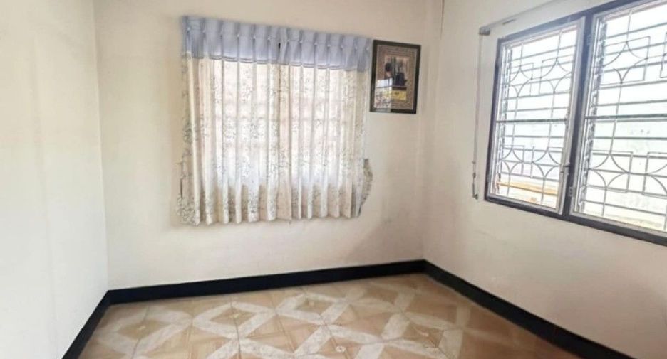 For sale 3 bedrooms house in Laplae, Uttaradit