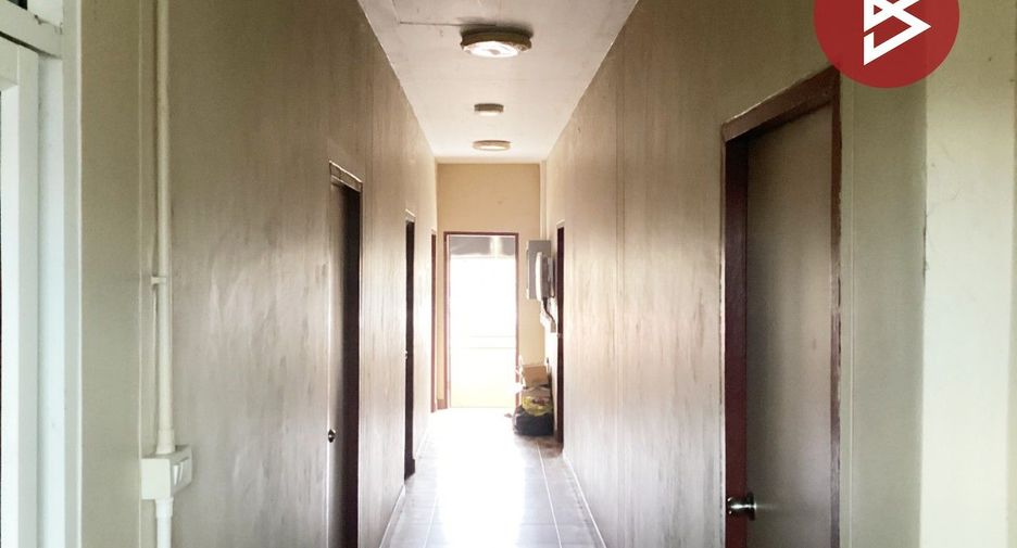Haus zum Kauf mit 5 Zimmer in Mueang Phitsanulok, Phitsanulok