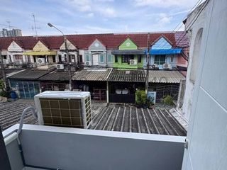 Reihenhaus zur Miete mit 2 Zimmer in Phasi Charoen, Bangkok