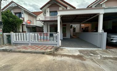 Casa en venta de 3 habitaciones en Si Racha, Chonburi