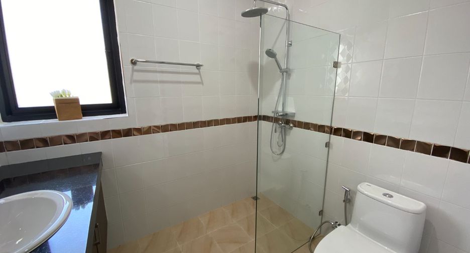 For sale 2 bedrooms villa in Mueang Krabi, Krabi