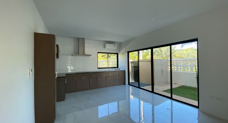 For sale 2 bedrooms villa in Mueang Krabi, Krabi