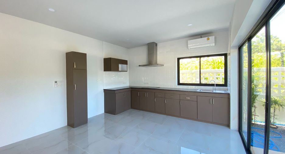 For sale 2 bedrooms villa in Mueang Krabi, Krabi