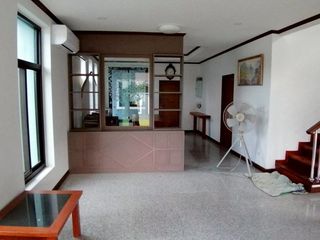 À louer 3 chambres maison à Mueang Chiang Mai, Chiang Mai