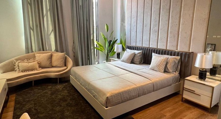 For rent 5 ベッドルーム house in Khlong Toei, Bangkok