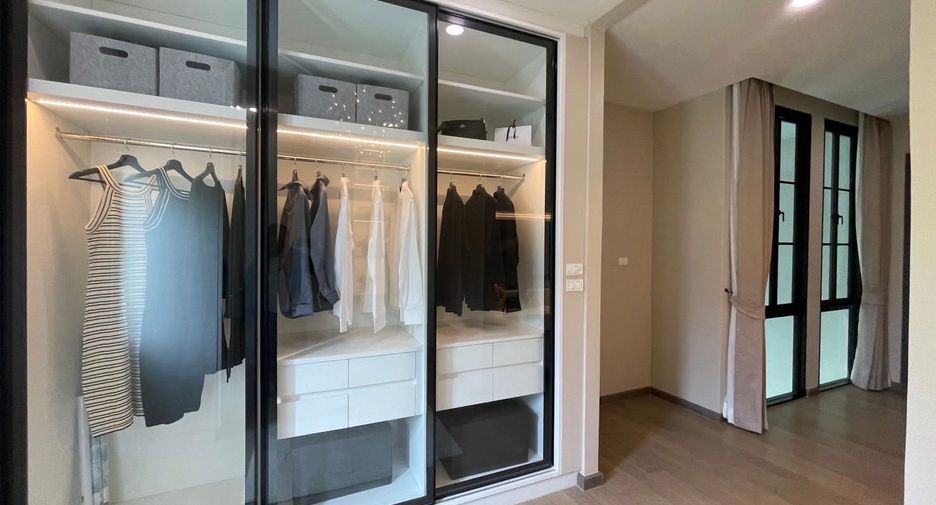 For rent 3 bedrooms house in Lat Phrao, Bangkok