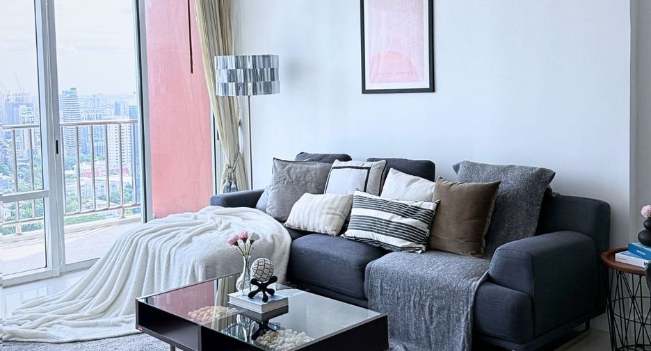 For sale 2 bedrooms condo in Khlong Toei, Bangkok