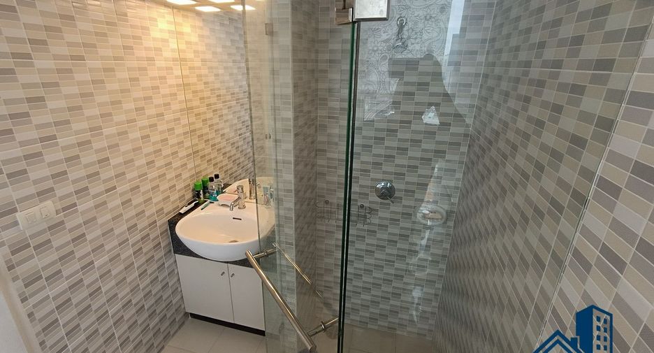 For sale 2 bedrooms condo in Khlong San, Bangkok