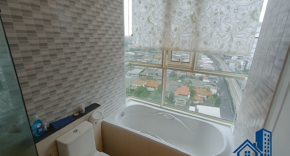 For sale 2 bedrooms condo in Khlong San, Bangkok