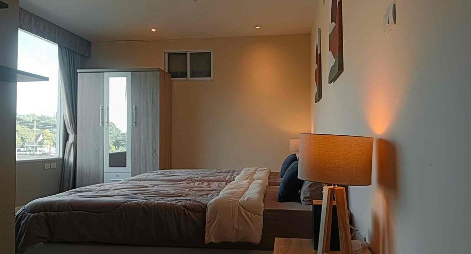For rent 3 bedrooms condo in Bang Lamung, Chonburi