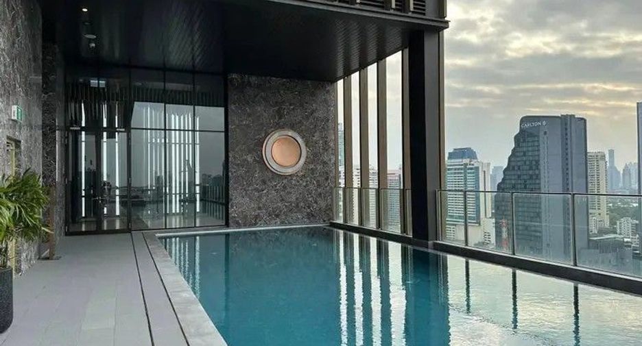 For sale 2 bedrooms condo in Watthana, Bangkok