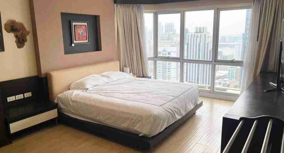 For sale 2 bedrooms condo in Watthana, Bangkok